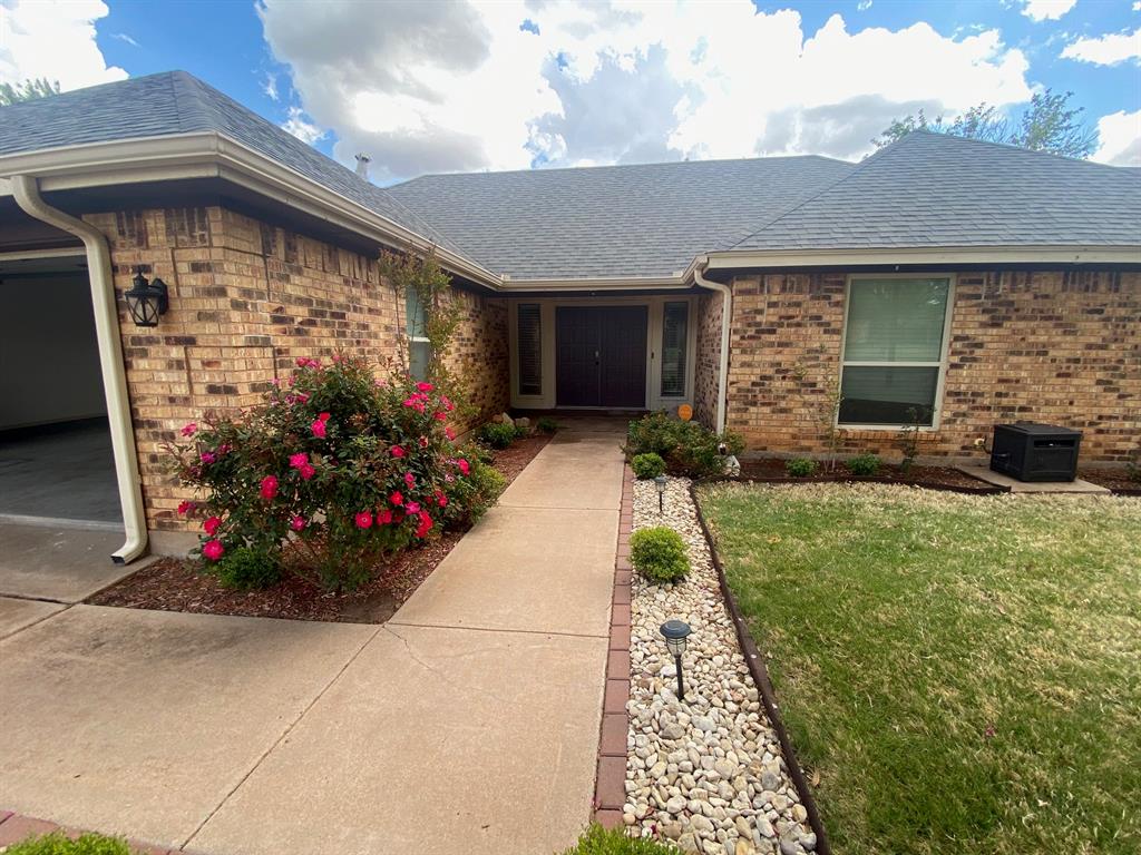 4633 Beall Boulevard Property Photo 2