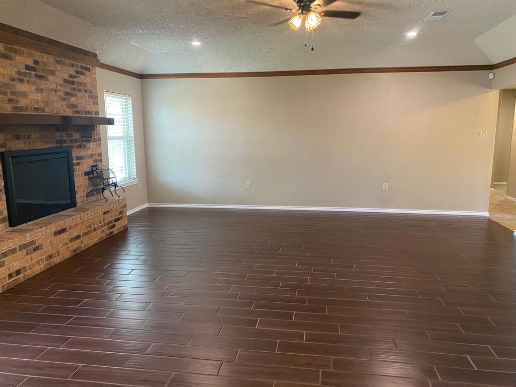 4633 Beall Boulevard Property Photo 6