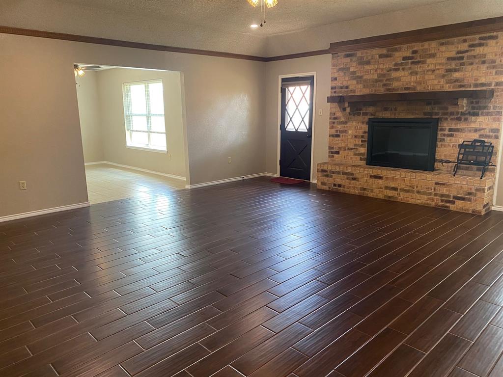 4633 Beall Boulevard Property Photo 8