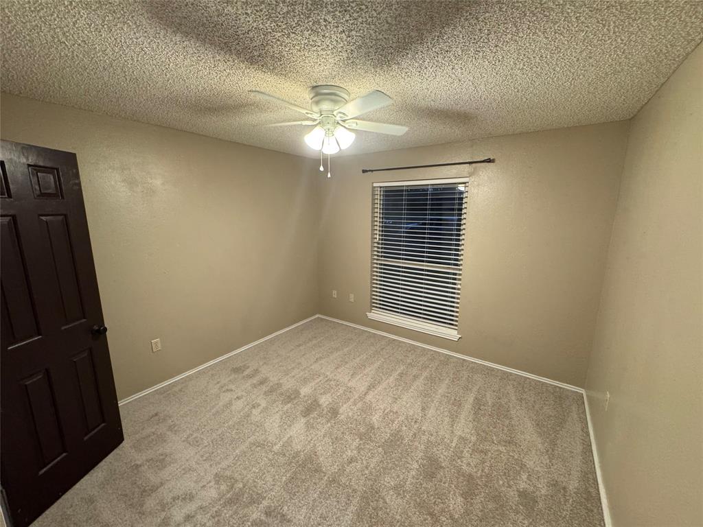 4633 Beall Boulevard Property Photo 11
