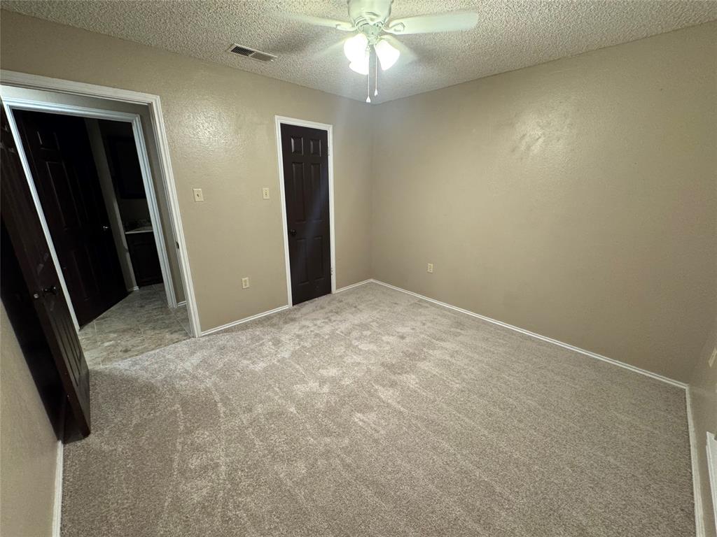 4633 Beall Boulevard Property Photo 15