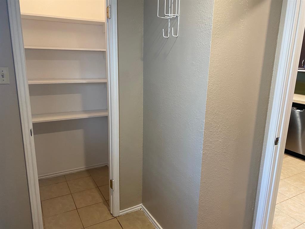 4633 Beall Boulevard Property Photo 16
