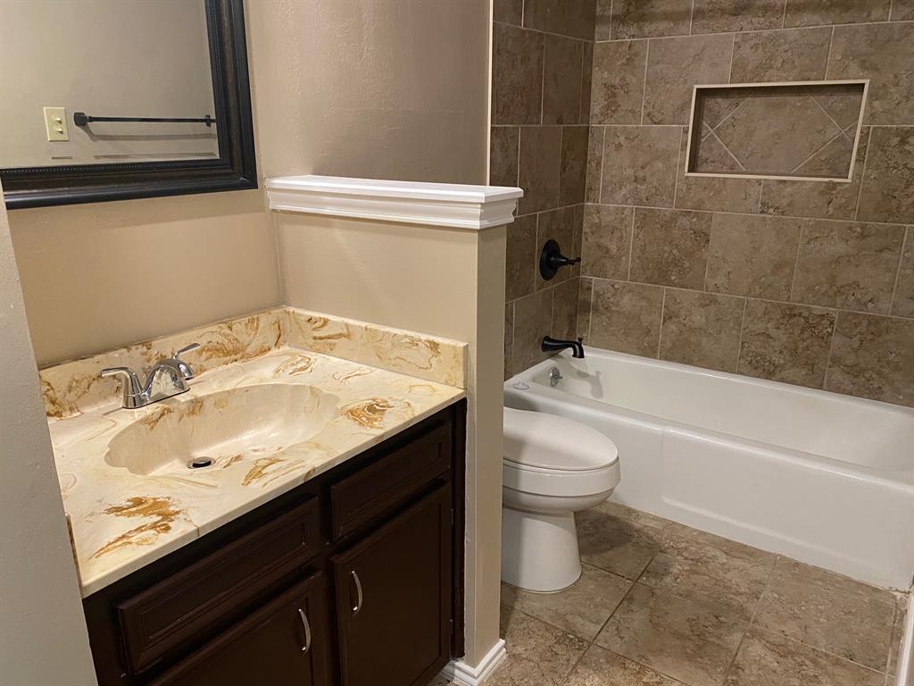 4633 Beall Boulevard Property Photo 19