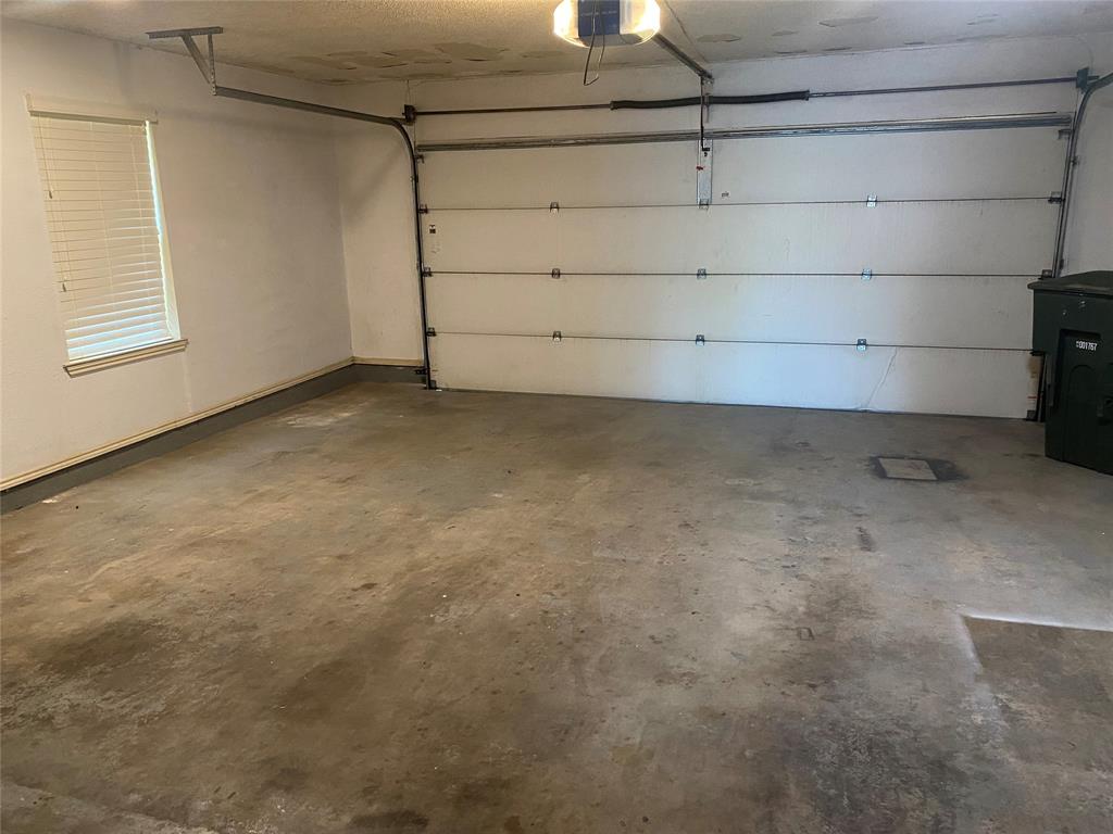 4633 Beall Boulevard Property Photo 26