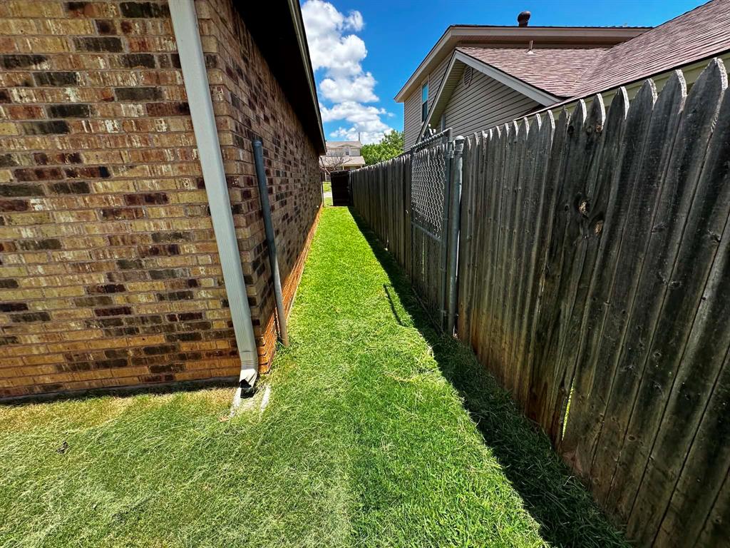 4633 Beall Boulevard Property Photo 28