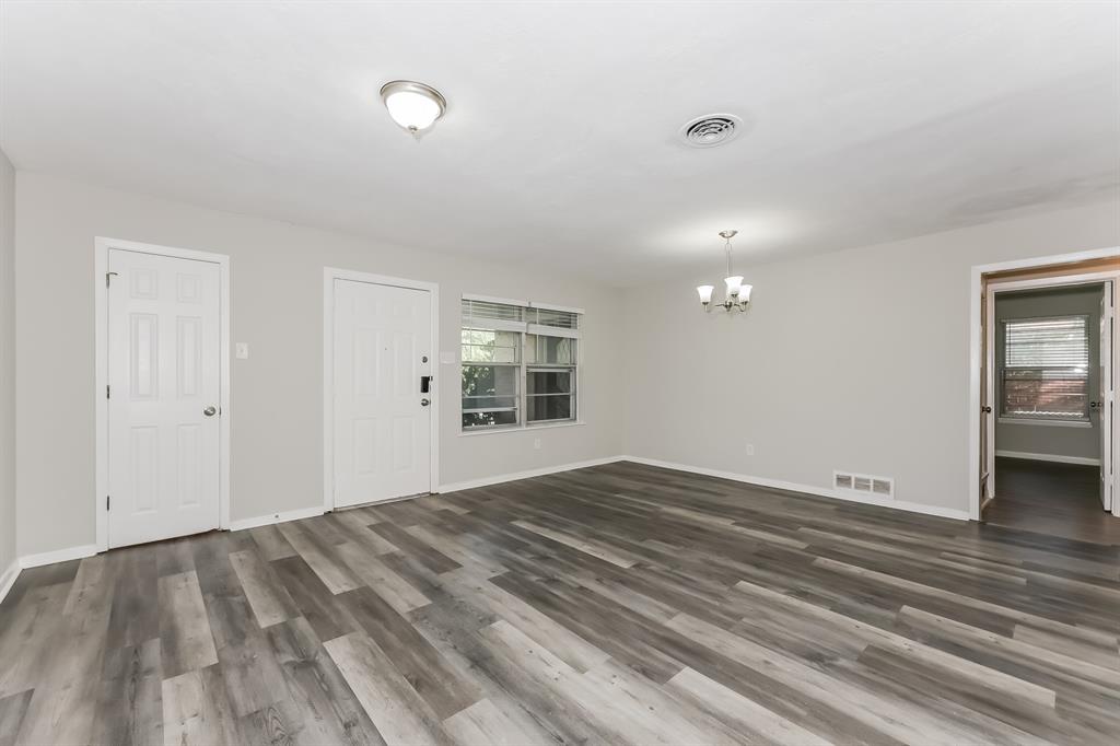 1327 Templecliff Drive Property Photo 2