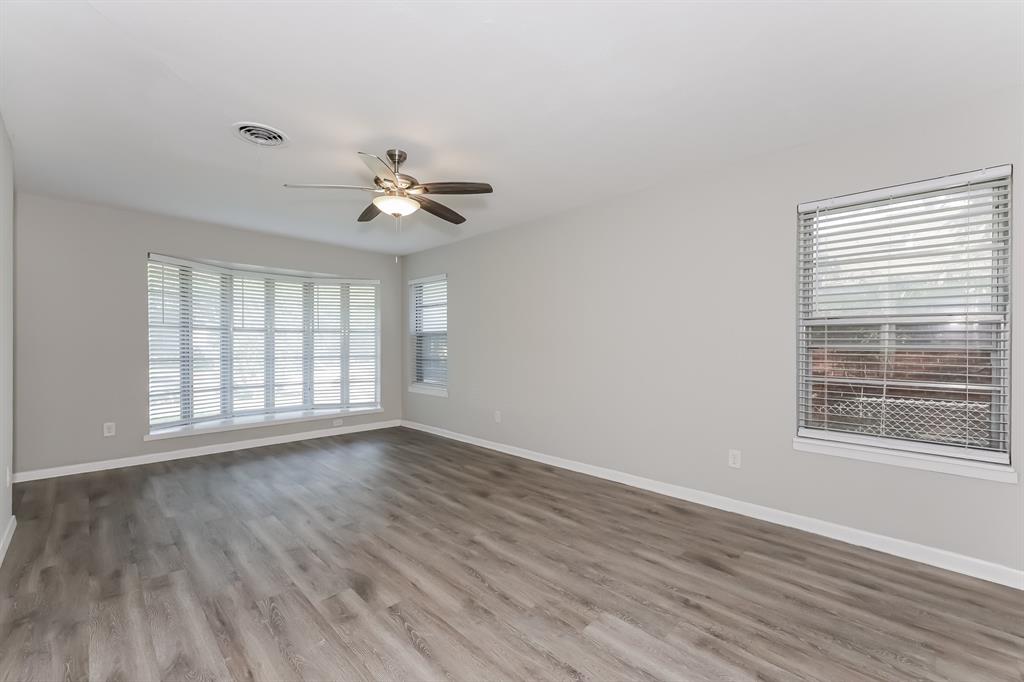 1327 Templecliff Drive Property Photo 3