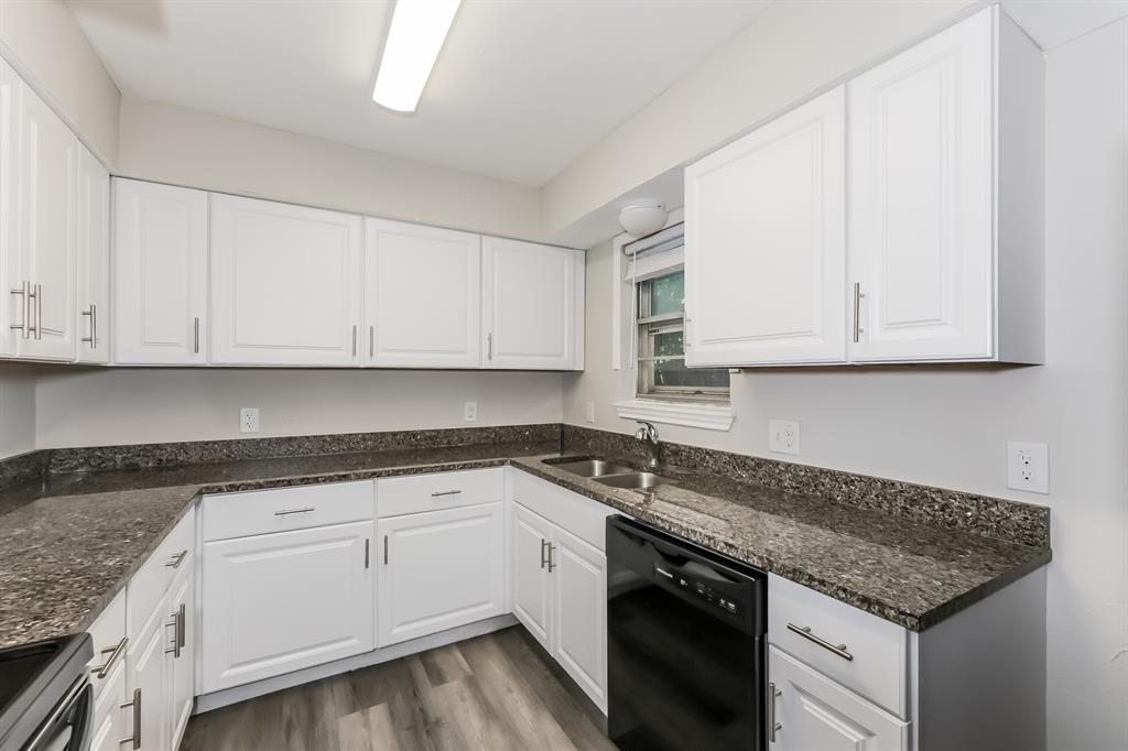 1327 Templecliff Drive Property Photo 8