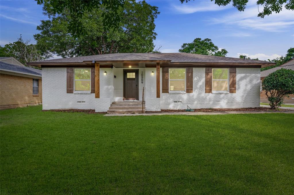10509 Channel Drive Property Photo 1