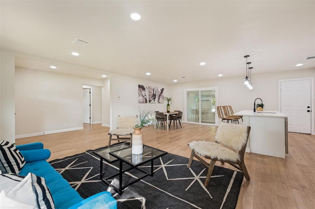 10509 Channel Drive Property Photo 3