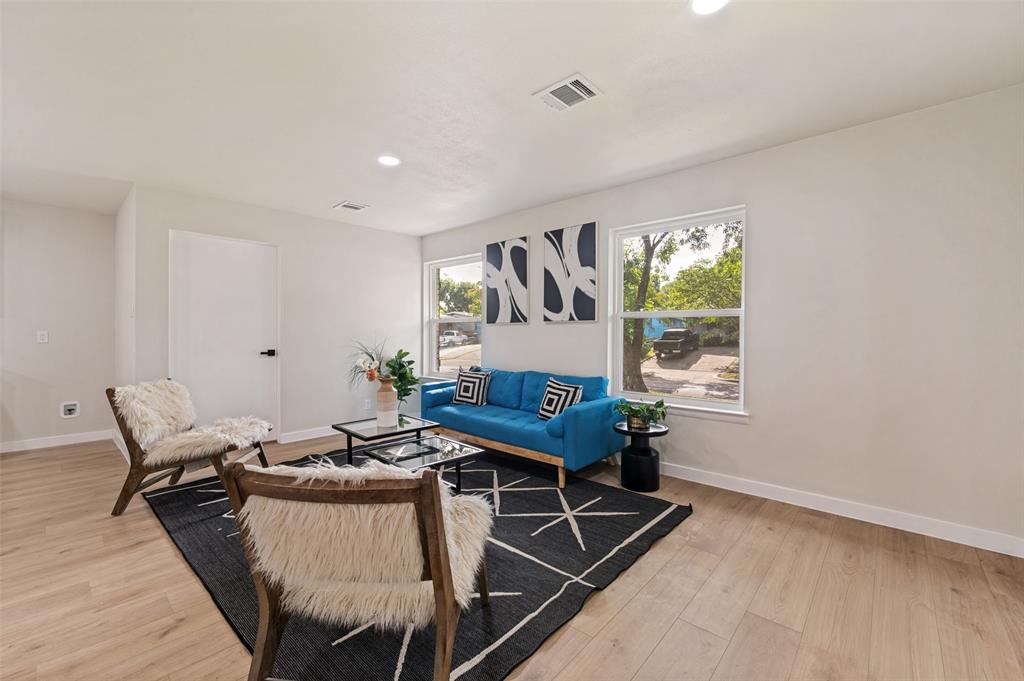 10509 Channel Drive Property Photo 5