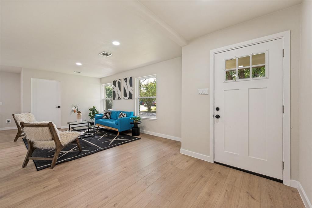10509 Channel Drive Property Photo 6