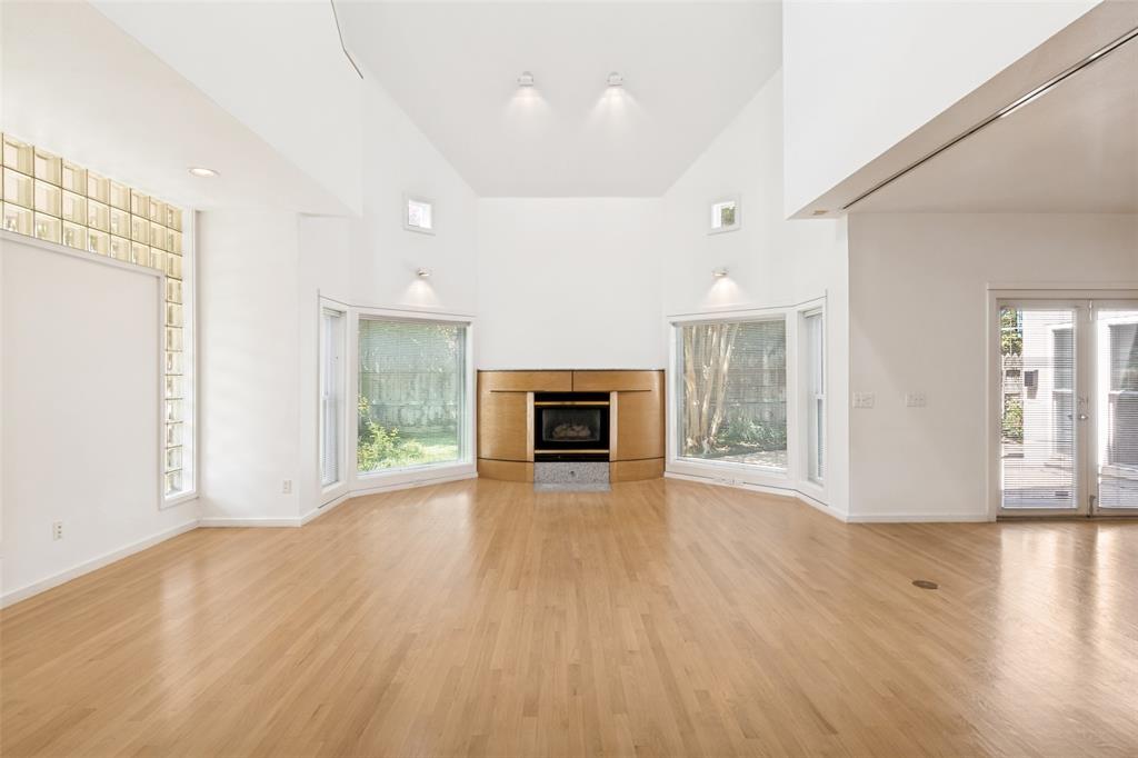 12612 Breckenridge Drive Property Photo 4