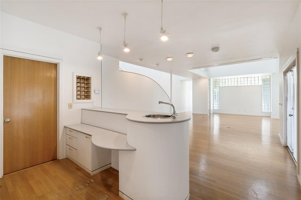 12612 Breckenridge Drive Property Photo 6
