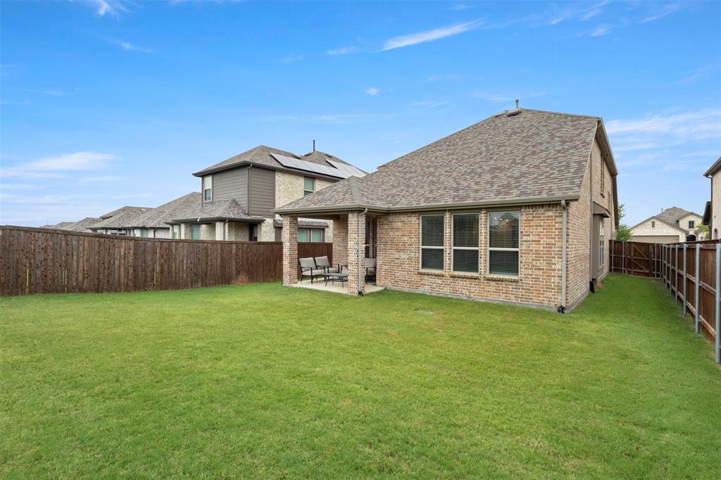 1848 Coronet Avenue Property Photo 8