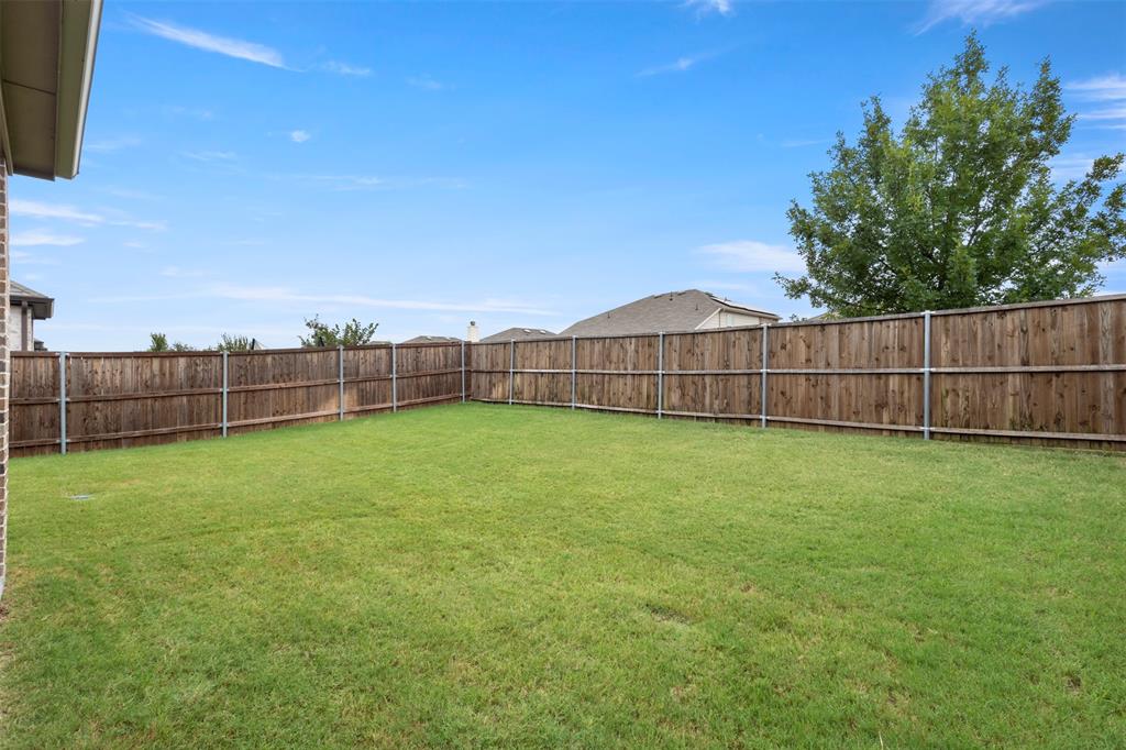 1848 Coronet Avenue Property Photo 9