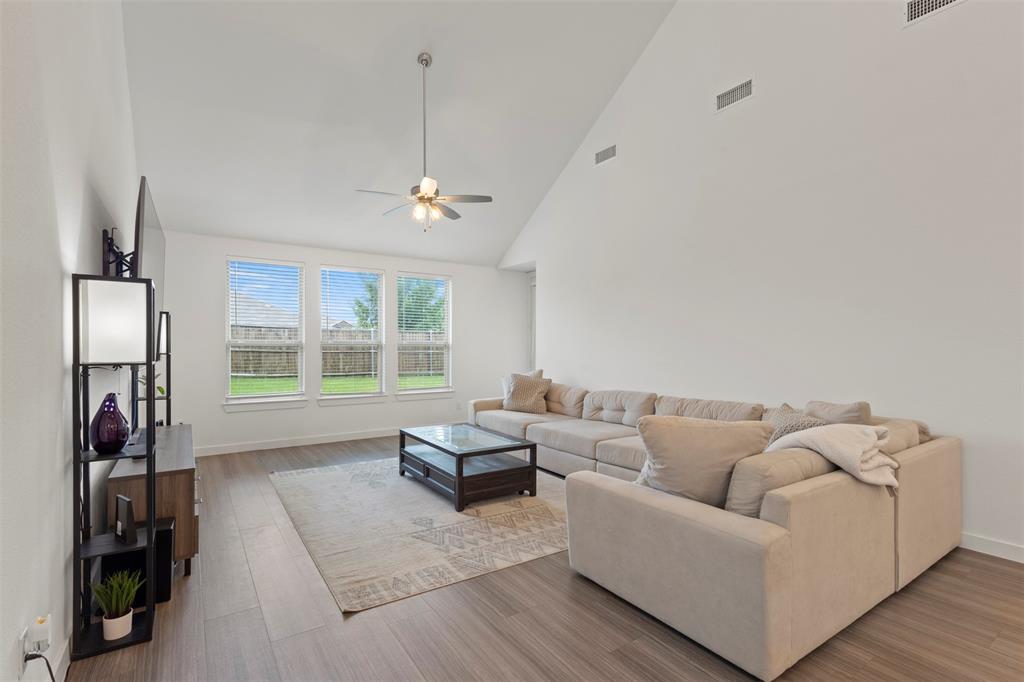 1848 Coronet Avenue Property Photo 13