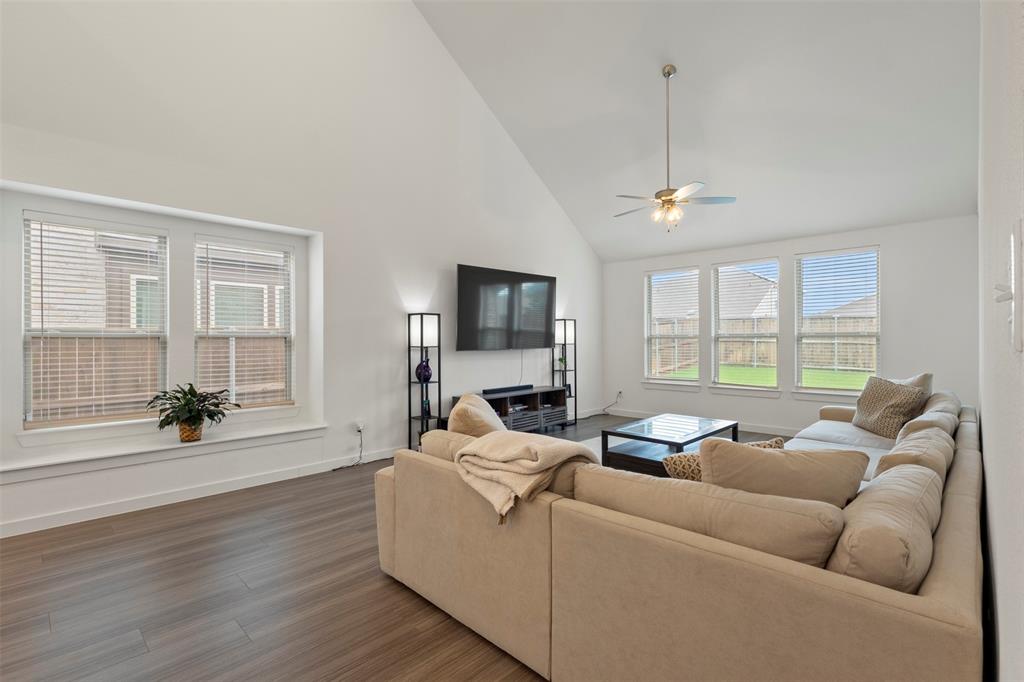 1848 Coronet Avenue Property Photo 15