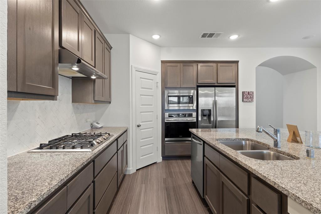 1848 Coronet Avenue Property Photo 17