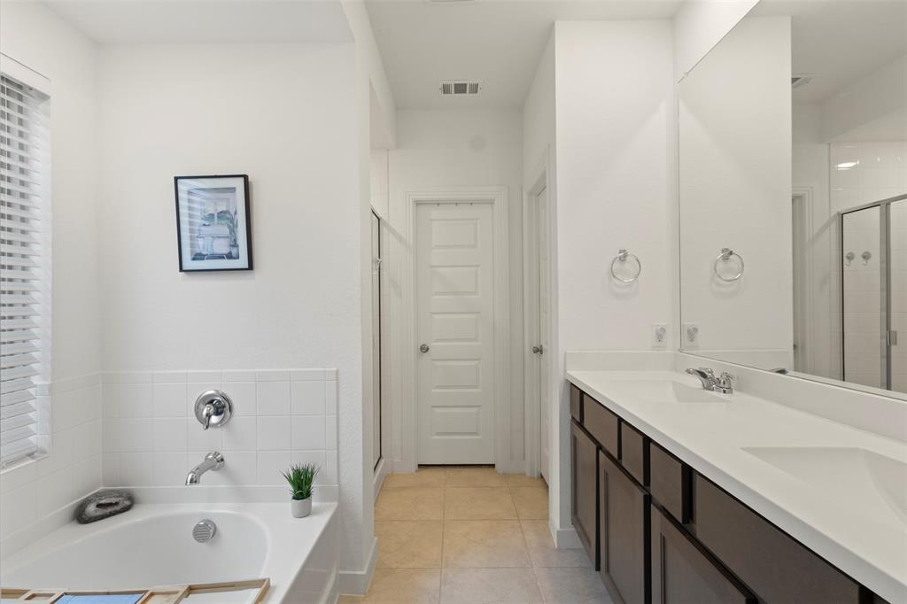 1848 Coronet Avenue Property Photo 22
