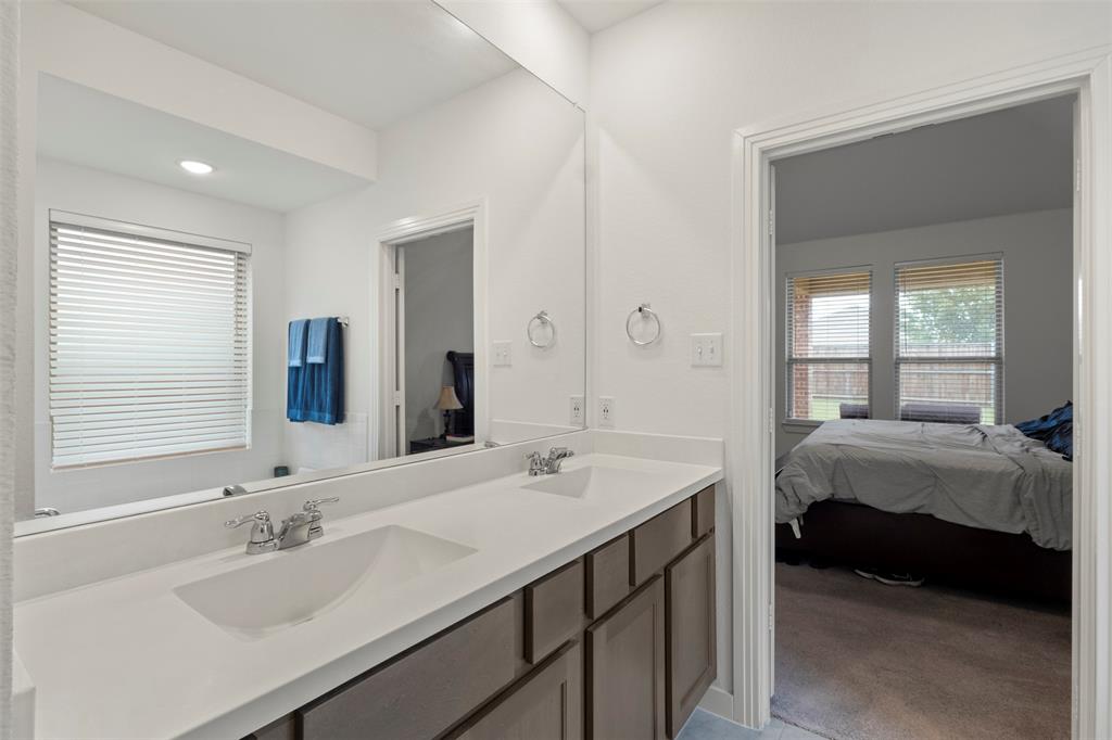 1848 Coronet Avenue Property Photo 27