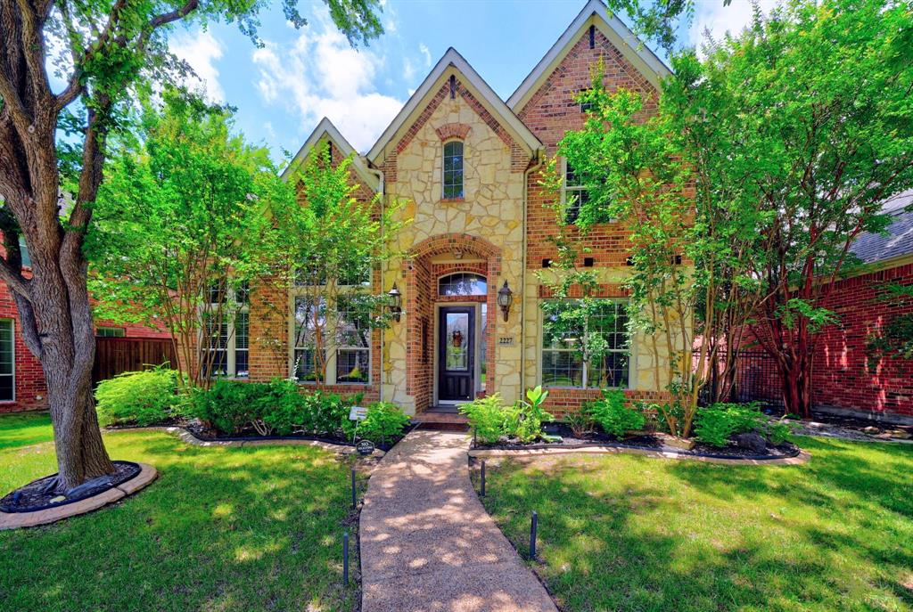2227 Fox Crossing Lane Property Photo 1