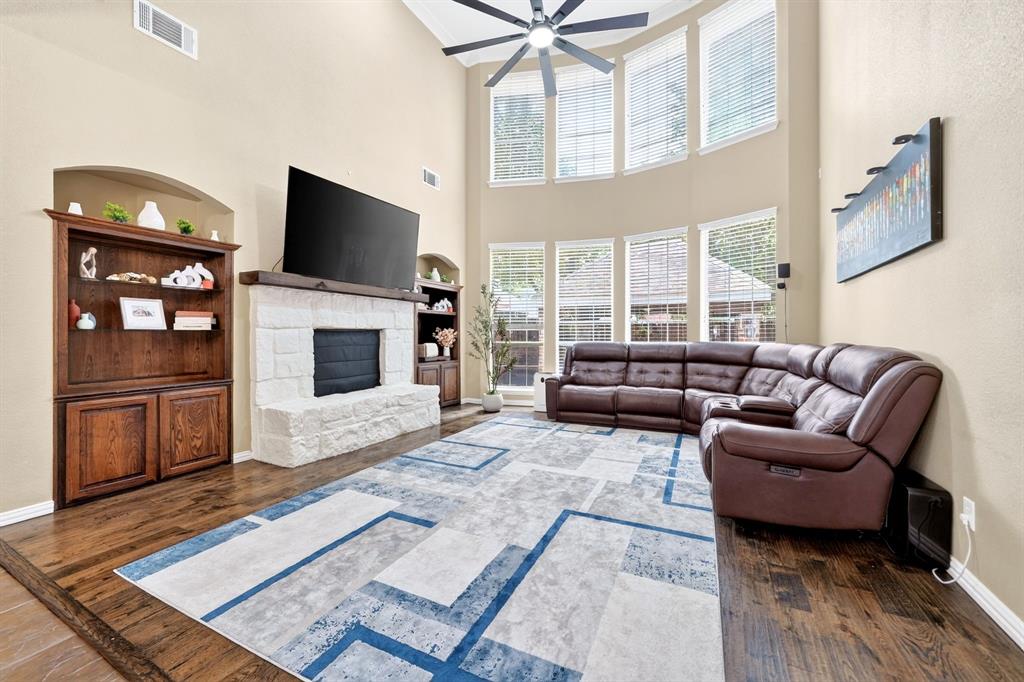 2227 Fox Crossing Lane Property Photo 10