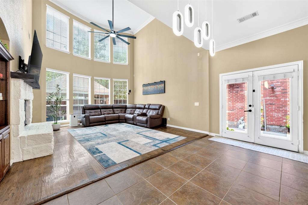 2227 Fox Crossing Lane Property Photo 12