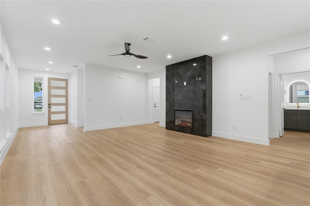 4503 Jamaica Street Property Photo 8