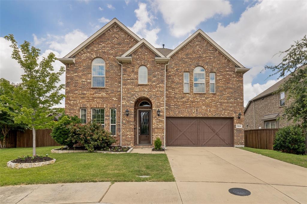 17614 Lily Court Property Photo 1