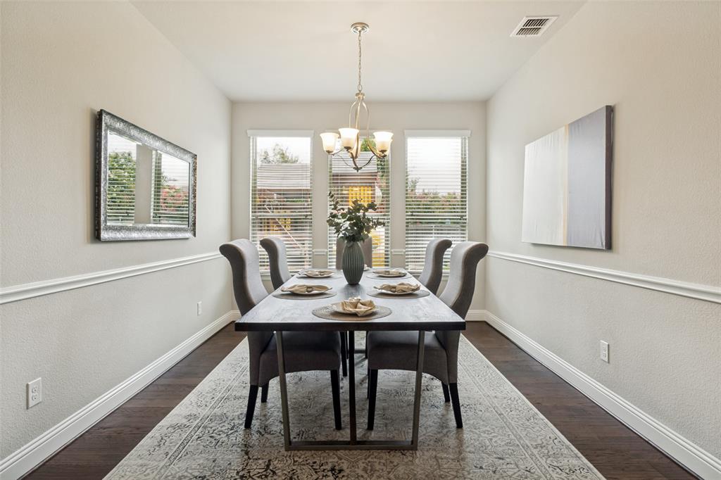 17614 Lily Court Property Photo 4