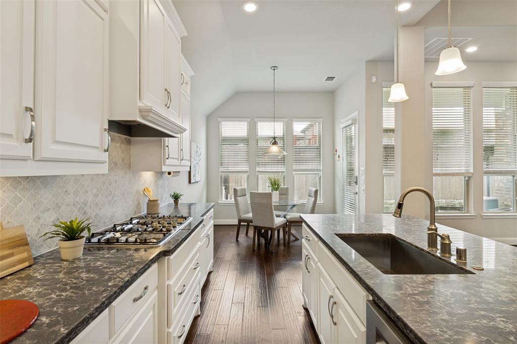 17614 Lily Court Property Photo 10