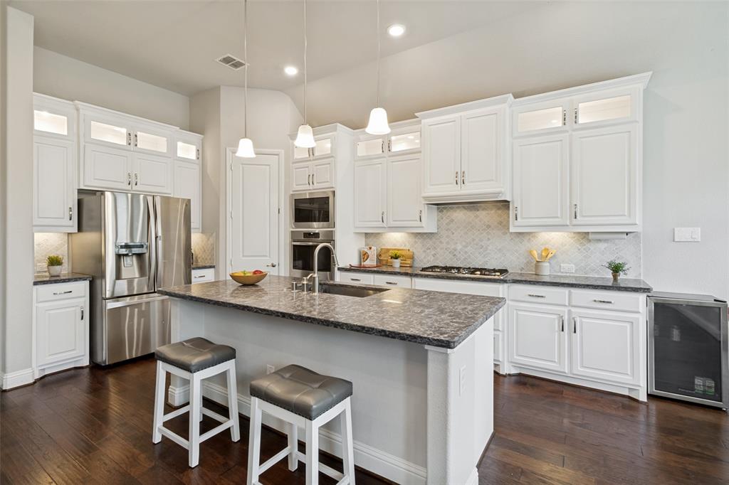 17614 Lily Court Property Photo 12