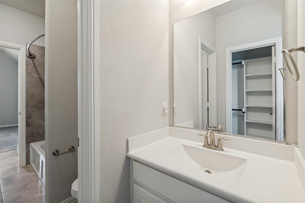 17614 Lily Court Property Photo 28