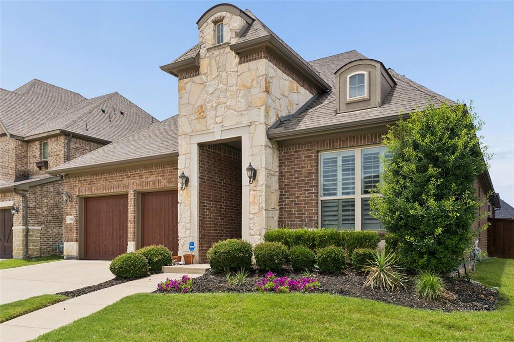 2604 Walnut Creek Lane Property Photo 2