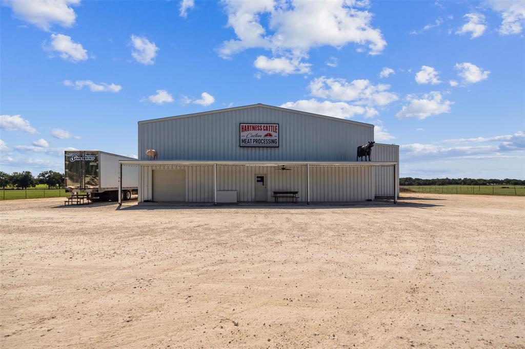 324 E Highway 6 Property Photo 22