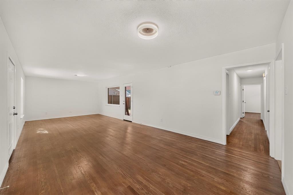 405 Easton Road Property Photo 13