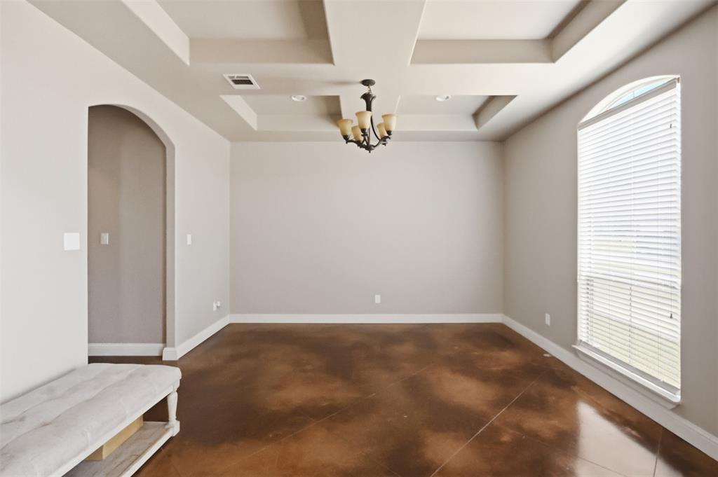 2115 Hollow Wood Way Property Photo 5