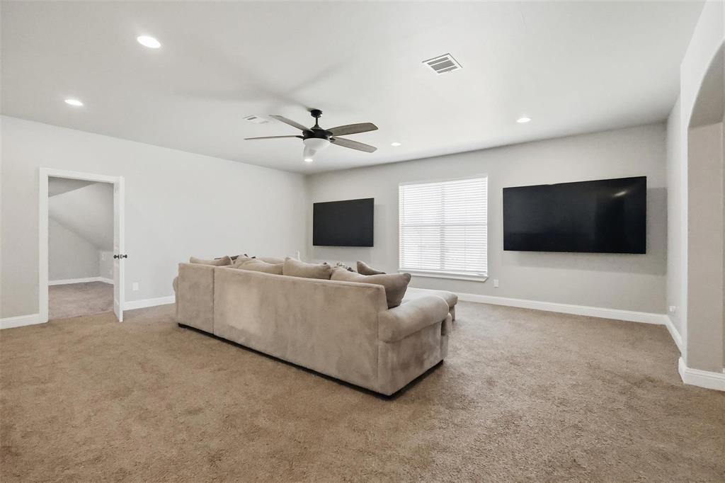 2115 Hollow Wood Way Property Photo 24