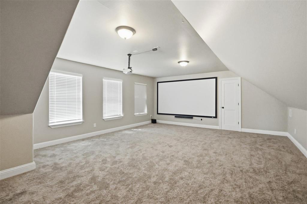 2115 Hollow Wood Way Property Photo 26