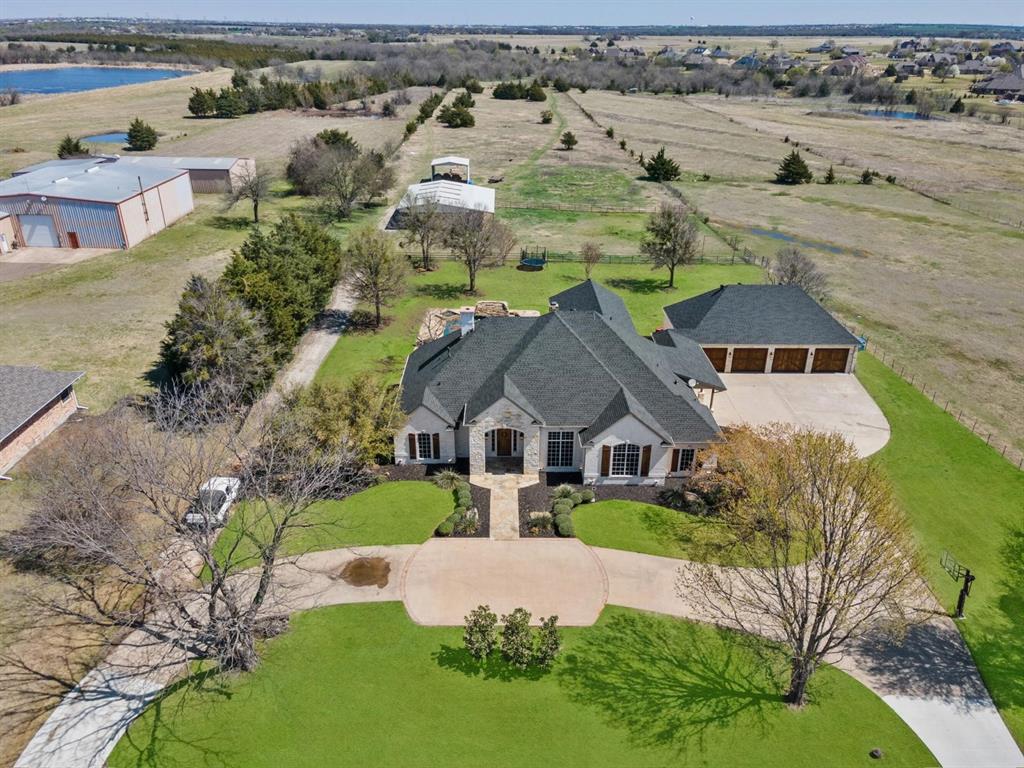 1739 Fm 1139 Property Photo 1