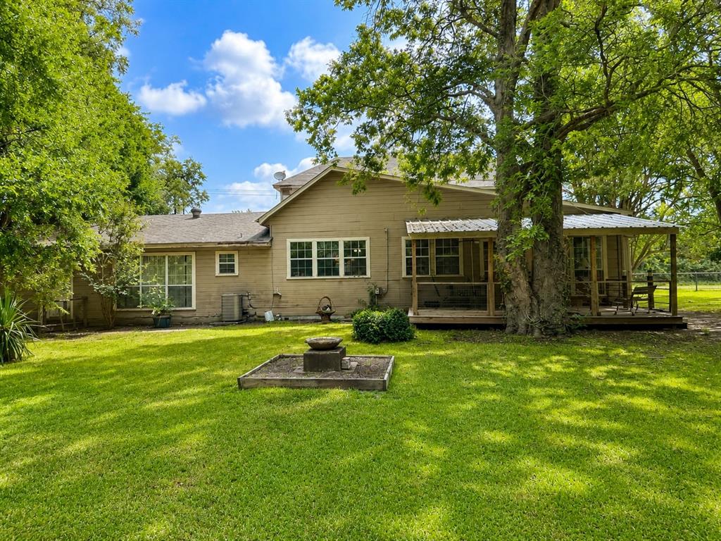 18589 Fm 1565 Property Photo 2