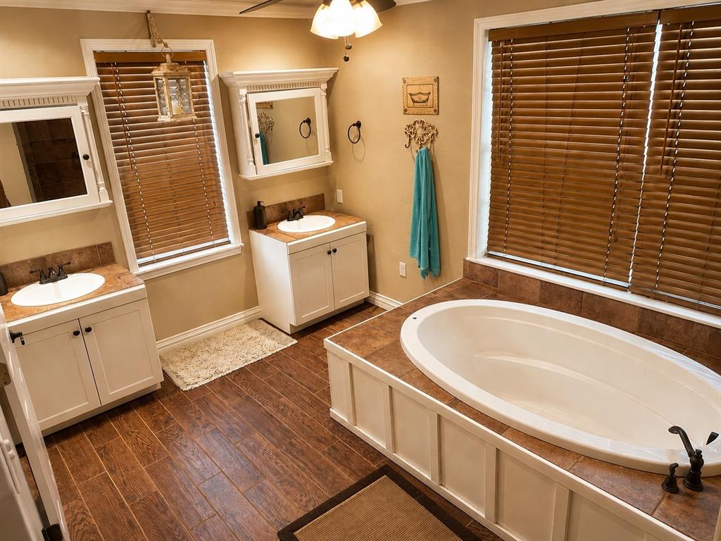 18589 Fm 1565 Property Photo 15