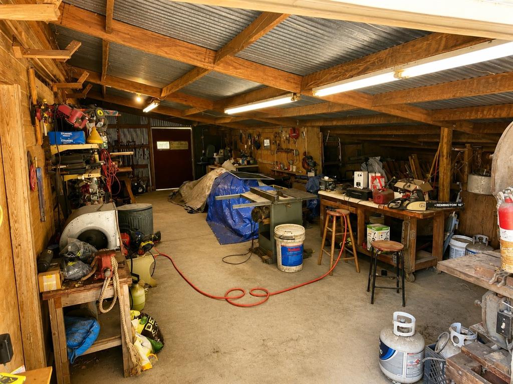 18589 Fm 1565 Property Photo 32
