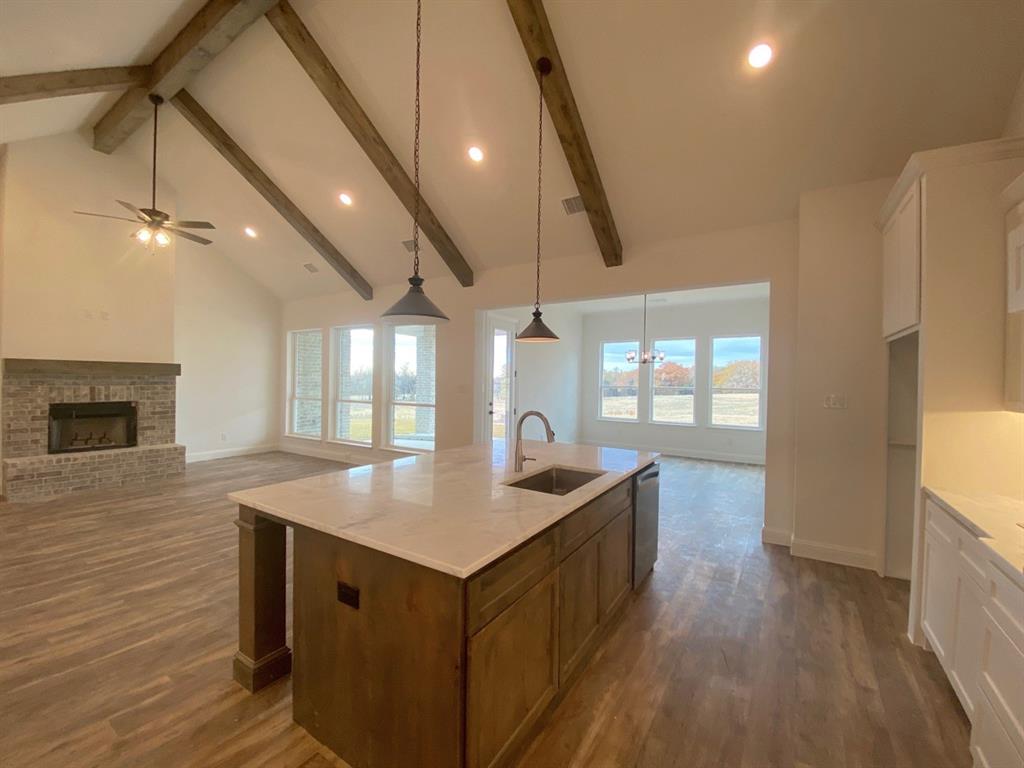 2284 Erwin Road Property Photo 12