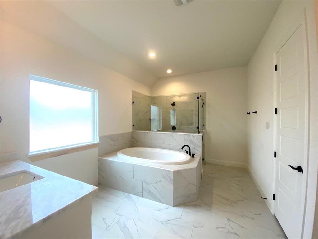 2284 Erwin Road Property Photo 18