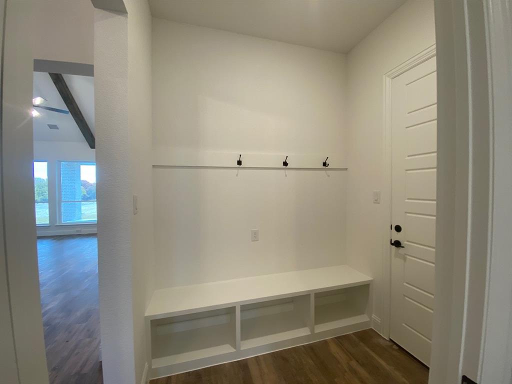 2284 Erwin Road Property Photo 27