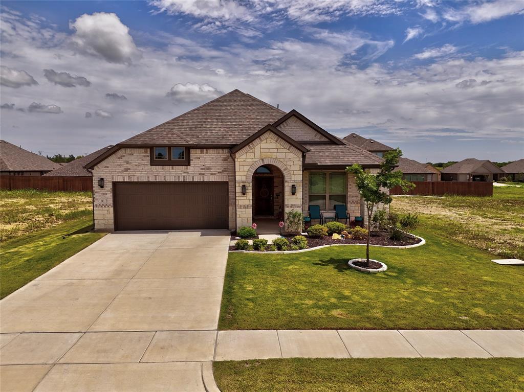1917 Daybreak Drive Property Photo 1