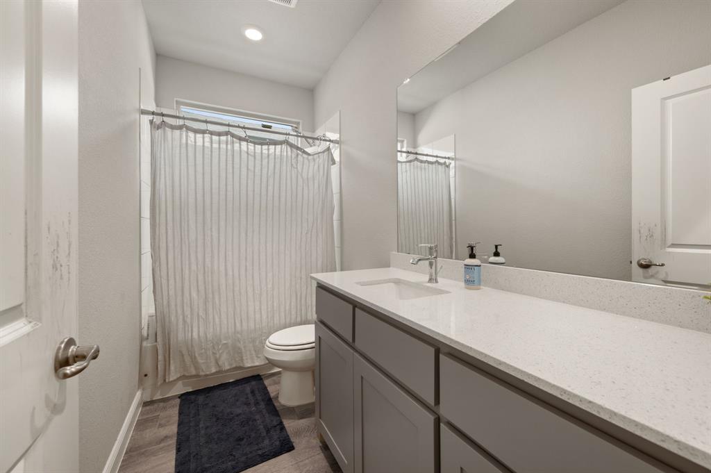1217 Southwark Drive Property Photo 23
