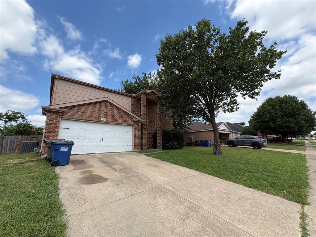 1817 Berkeley Drive Property Photo 2